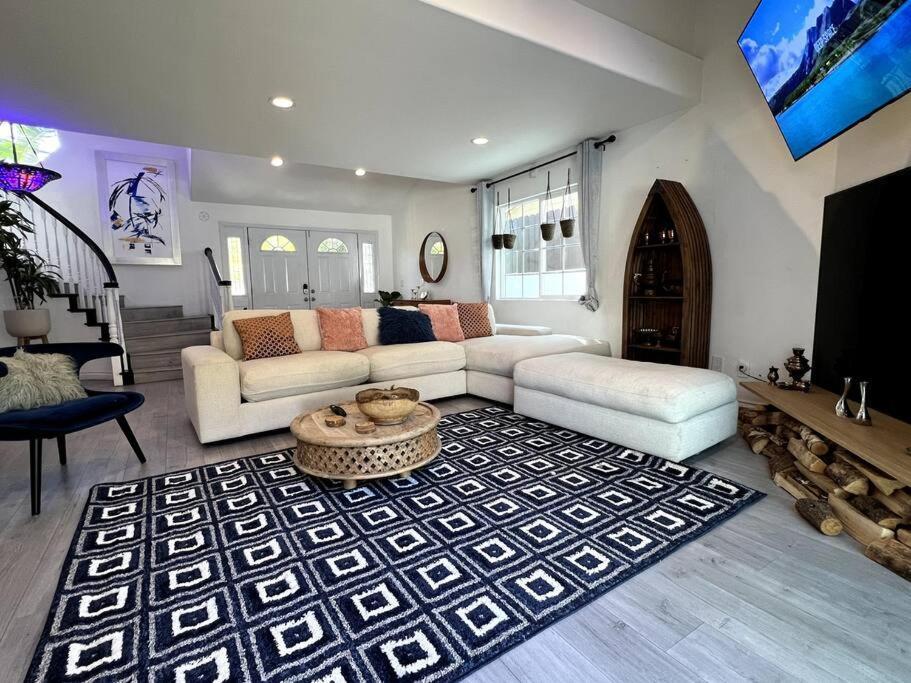 Stylish Mediterranean Villa, Pool, Jacuzzi, Hollywood & Malibu Bliss Los Angeles Eksteriør bilde